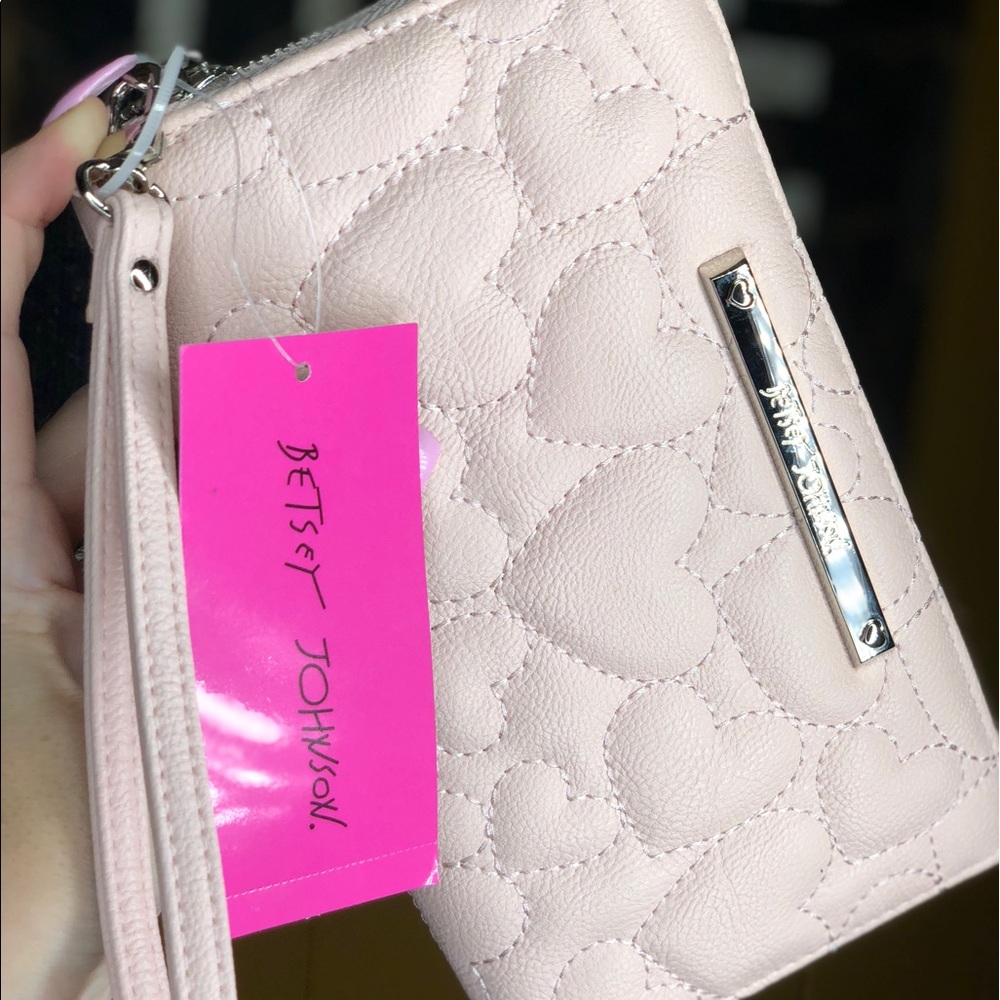 NWT Betsey Johnson Heart Wristlet Wallet
